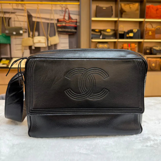 jw611-chanel-vintage-black-lambskin-camera-bag