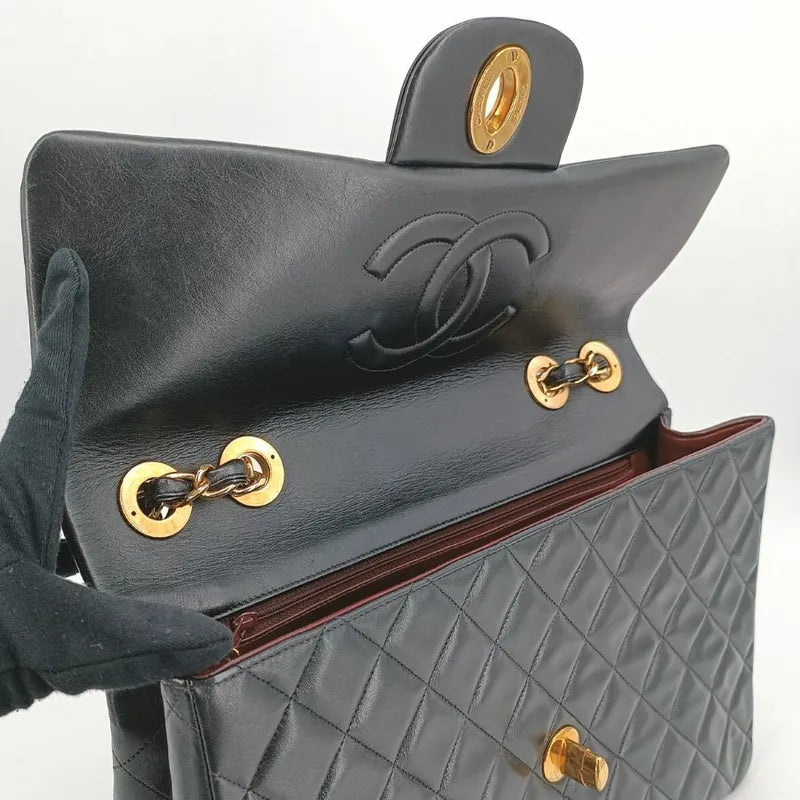 jah104-chanel-vintage-black-lambskin-maxi-classic-flap-bag