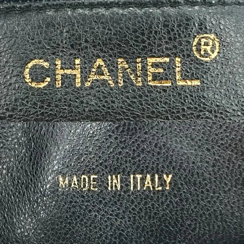 ra827-chanel-vintage-black-lambskin-quilted-camera-bag