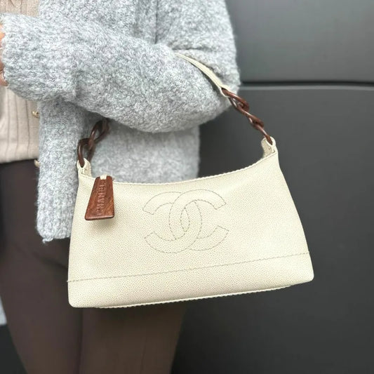 ra467-chanel-vintage-beige-caviar-leather-wood-chain-handbag