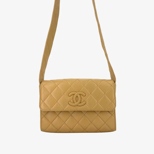 JZ500 - CHANEL Vintage Beige Lambskin Quilted Flap Bag