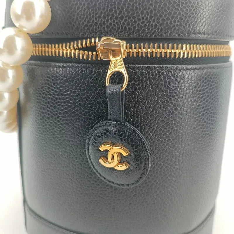 jah70-chanel-vintage-black-caviar-leather-cosmetic-bag