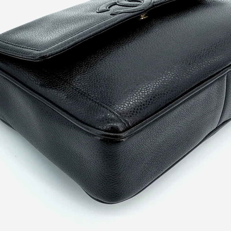 jq275-chanel-vintage-black-caviar-embossed-logo-camera-bag