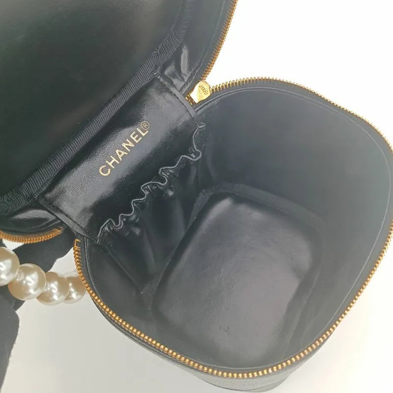 jah70-chanel-vintage-black-caviar-leather-cosmetic-bag