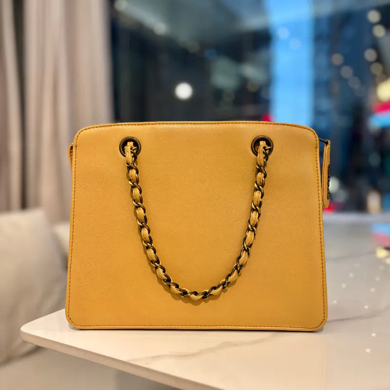 jx076-chanel-vintage-beige-calfskin-handbag