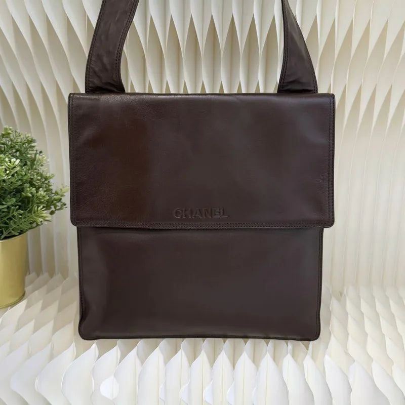 ra685-chaenl-vintage-brown-lambskin-shoulder-bag