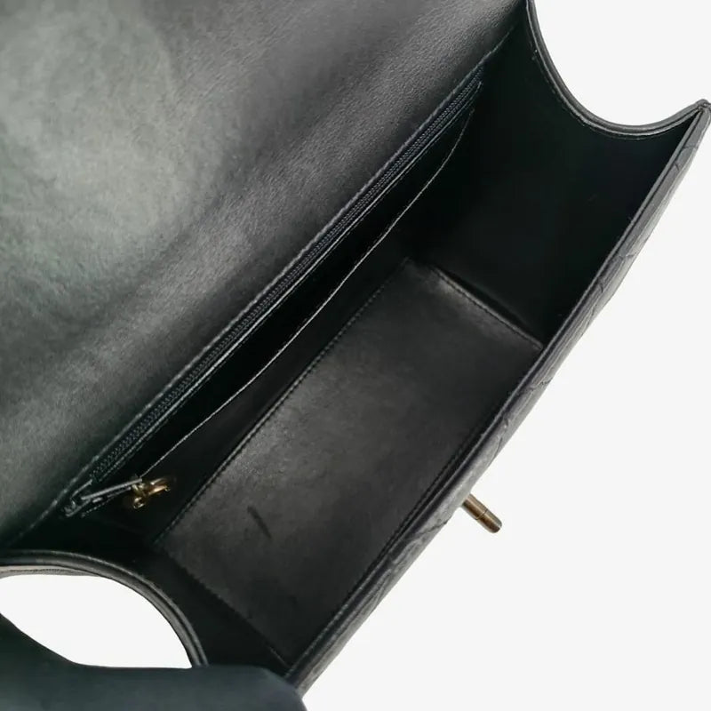 ra659-chanel-vintage-black-calfskin-quilted-handbag