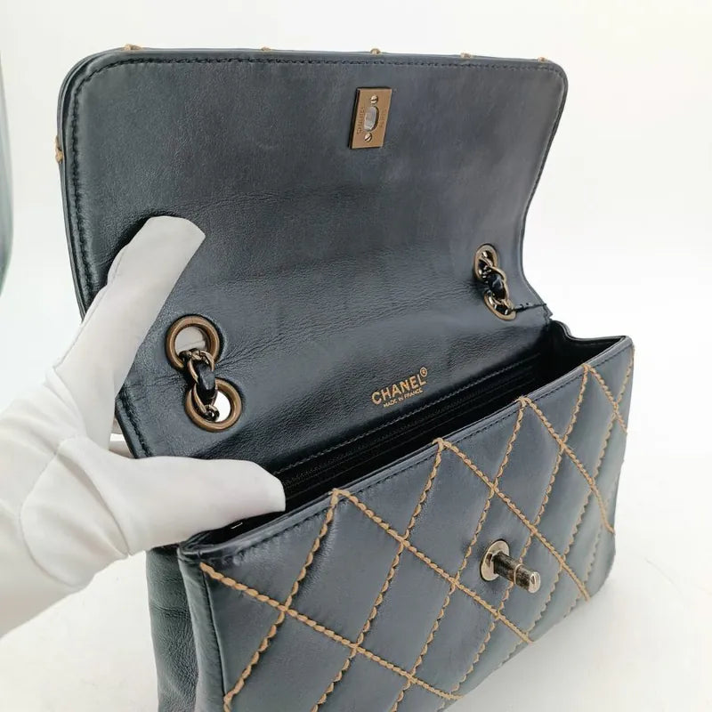 c485-chanel-vintage-black-calfskin-wild-stitch-flap-bag