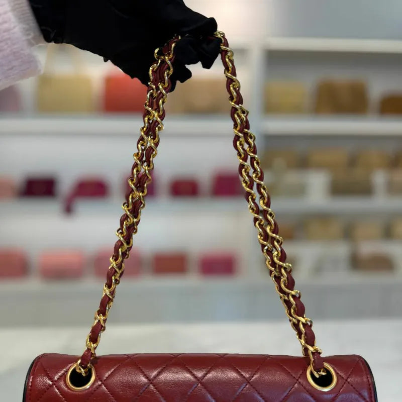 jw002-chanel-vintage-red-lambskin-25cm-flap-bag