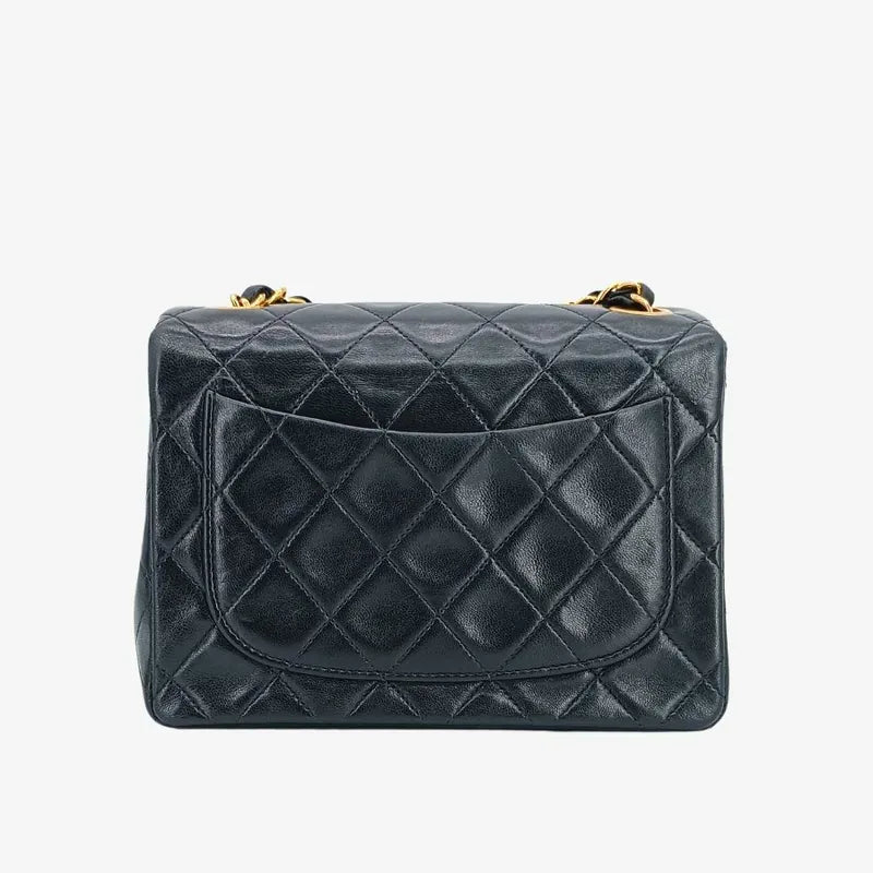 js993-chanel-vintage-black-lambskin-17cm-mini-square-flap-bag