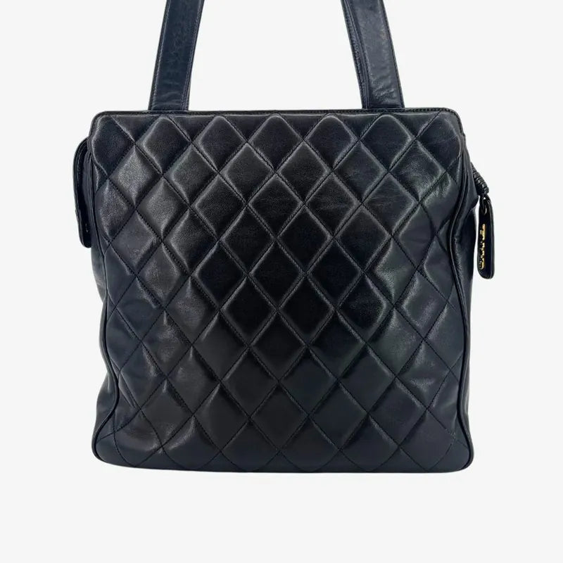 jw874-chanel-vintage-black-lambskin-quilted-tote-bag
