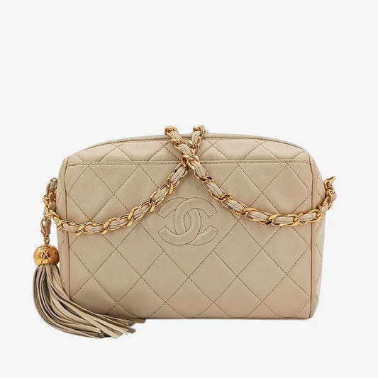 jah152-chanel-vintage-beige-lambskin-tassel-camera-bag