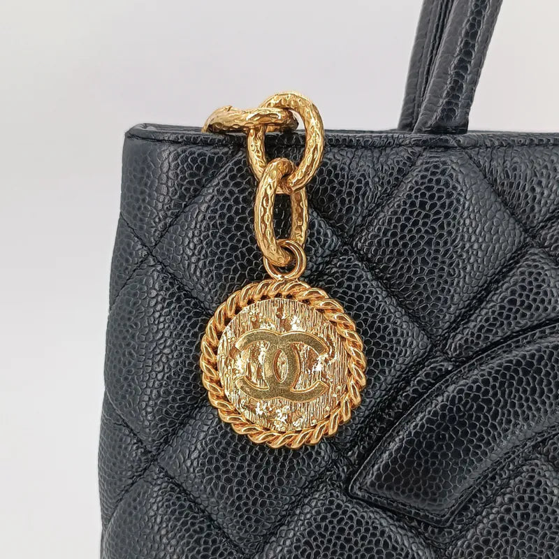 rb772-chanel-vintage-black-caviar-leather-1804-tote-bag