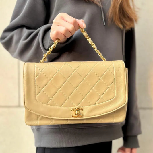 JAH197 - CHANEL Vintage Beige Lambskin 25cm Diana Flap Bag