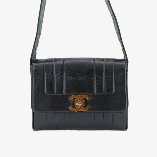 rb029-chanel-vintage-black-lambskin-big-cc-flap-bag