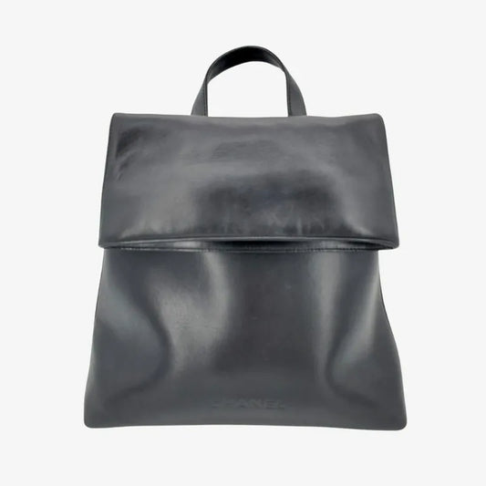 ra095-chanel-vintage-black-calfskin-backpack