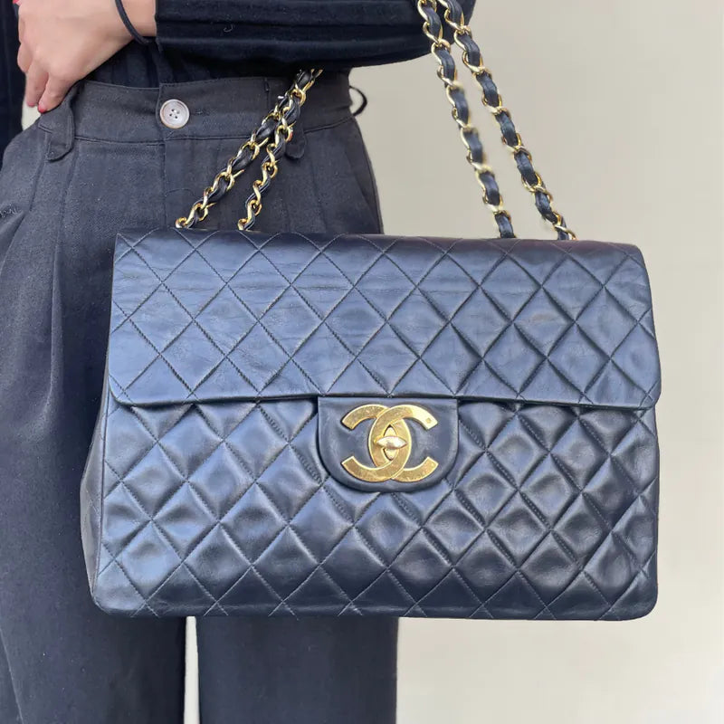c530-chanel-vintage-black-lambskin-maxi-classic-flap-bag