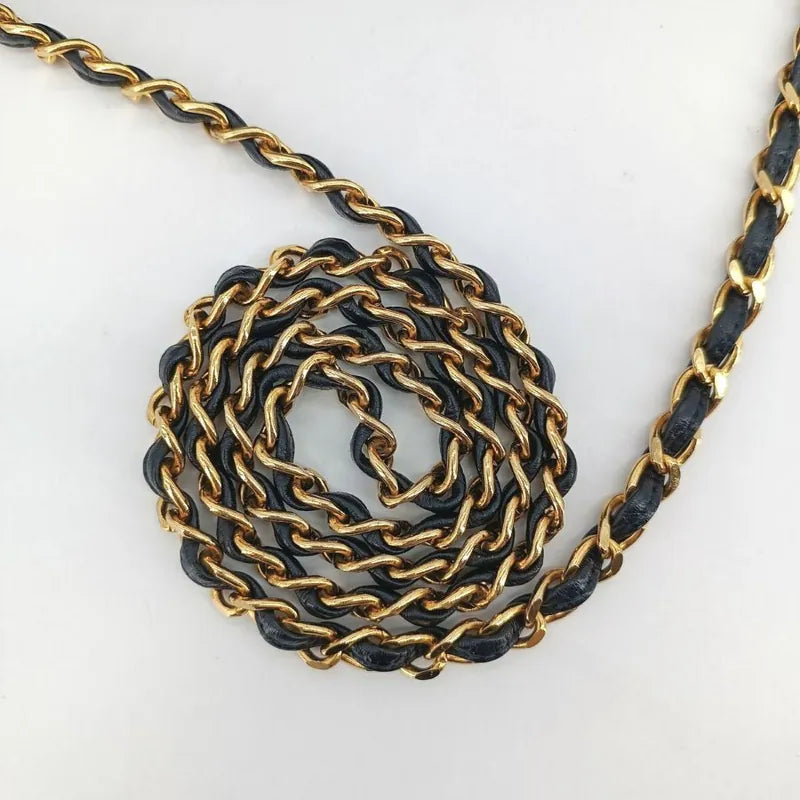 jt267-chanel-vintage-navy-lambskin-tassel-camera-bag