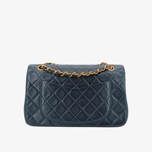 ra447-chanel-vintage-navy-lambskin-23cm-classic-flap-bag