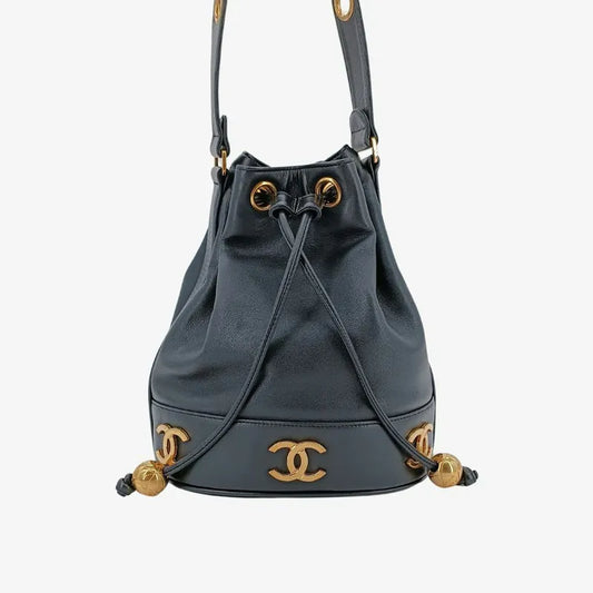 ju660-chanel-vintage-black-lambskin-bucket-bag
