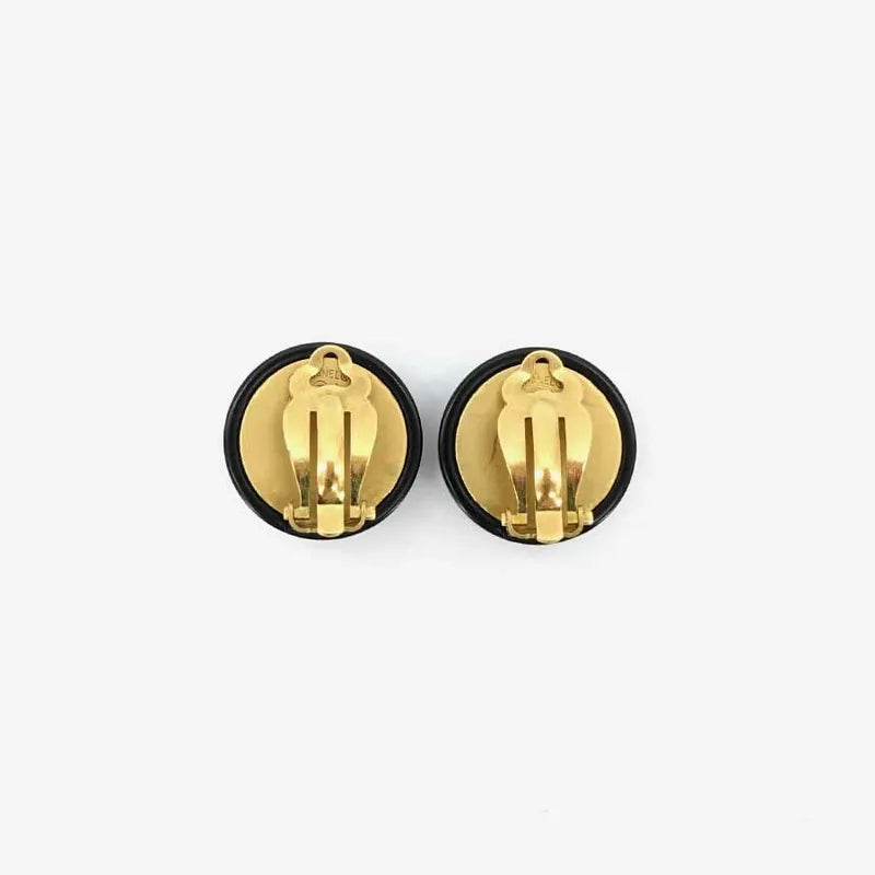 jm927-chanel-vintage-coco-round-earring