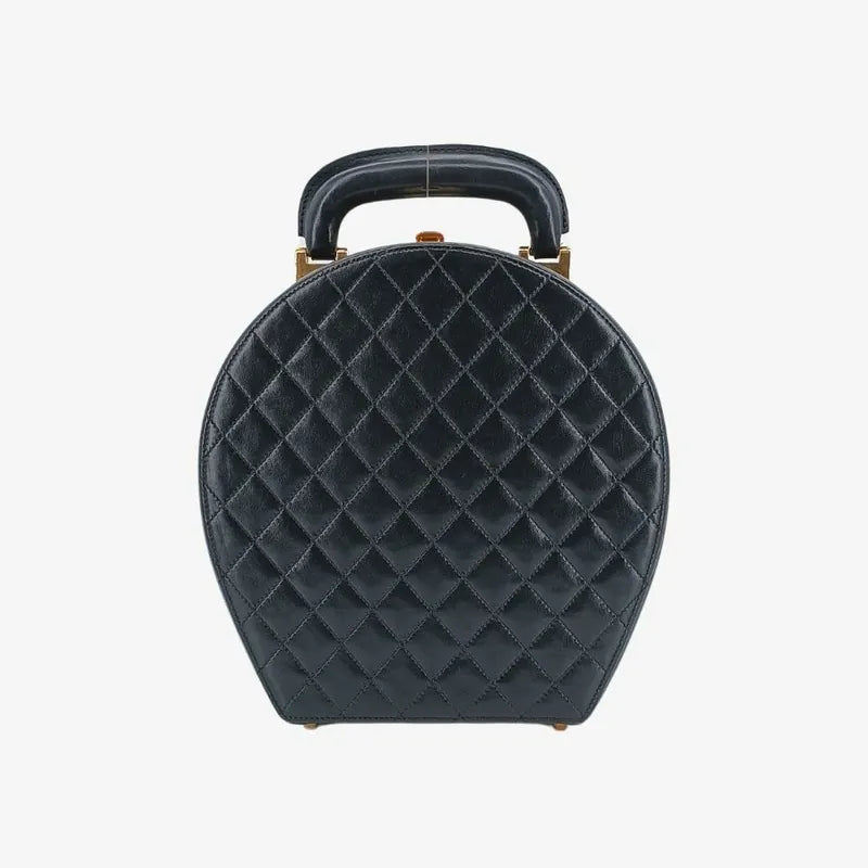 ra638-chanel-vintage-black-lambskin-quilted-vanity-case