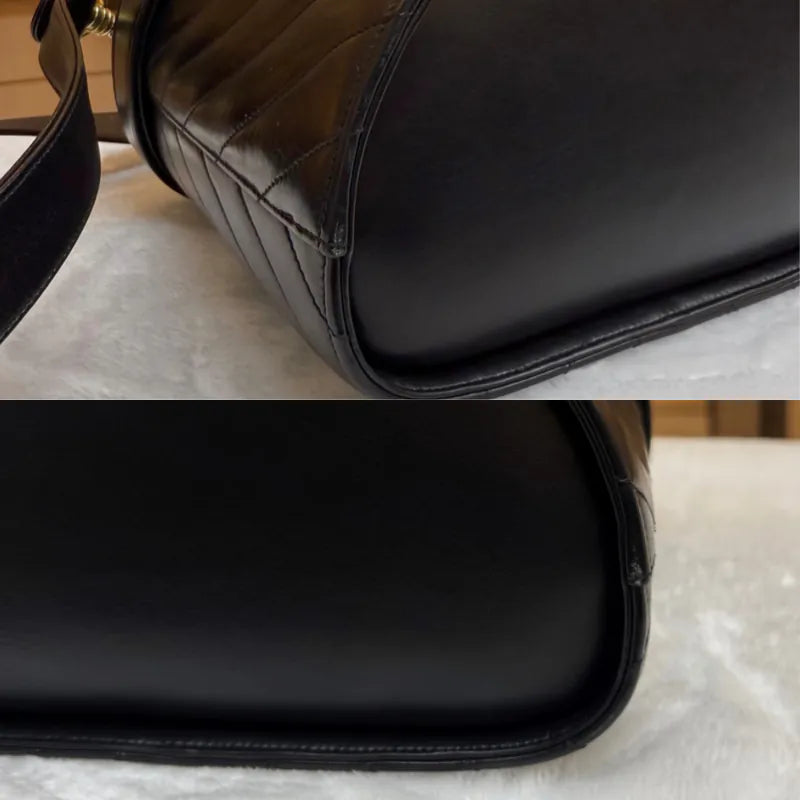 jw535-chanel-vintage-black-lambskin-chevron-cosmetic-bag