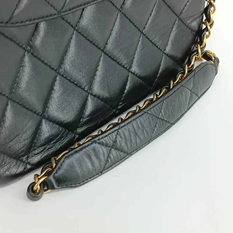 js503-chanel-vintage-black-lambskin-quilted-flap-bag