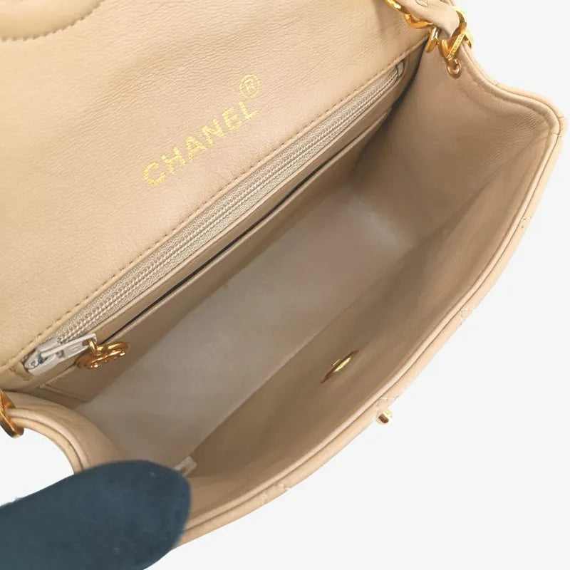jah107-chanel-vintage-beige-lambskin-17cm-mini-square-flap-bag