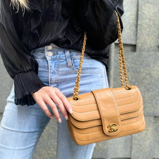 js500-chanel-vintage-light-brown-lambskin-horizontal-stripes-flap-bag