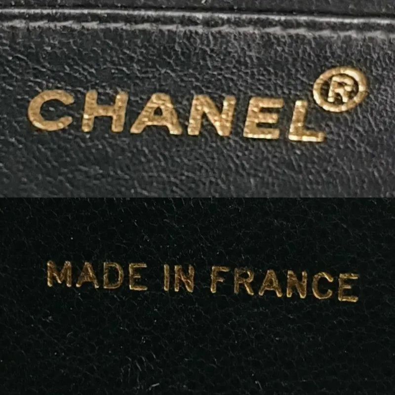 sh021-chanel-vintage-black-patent-leather-round-vanity-handbag