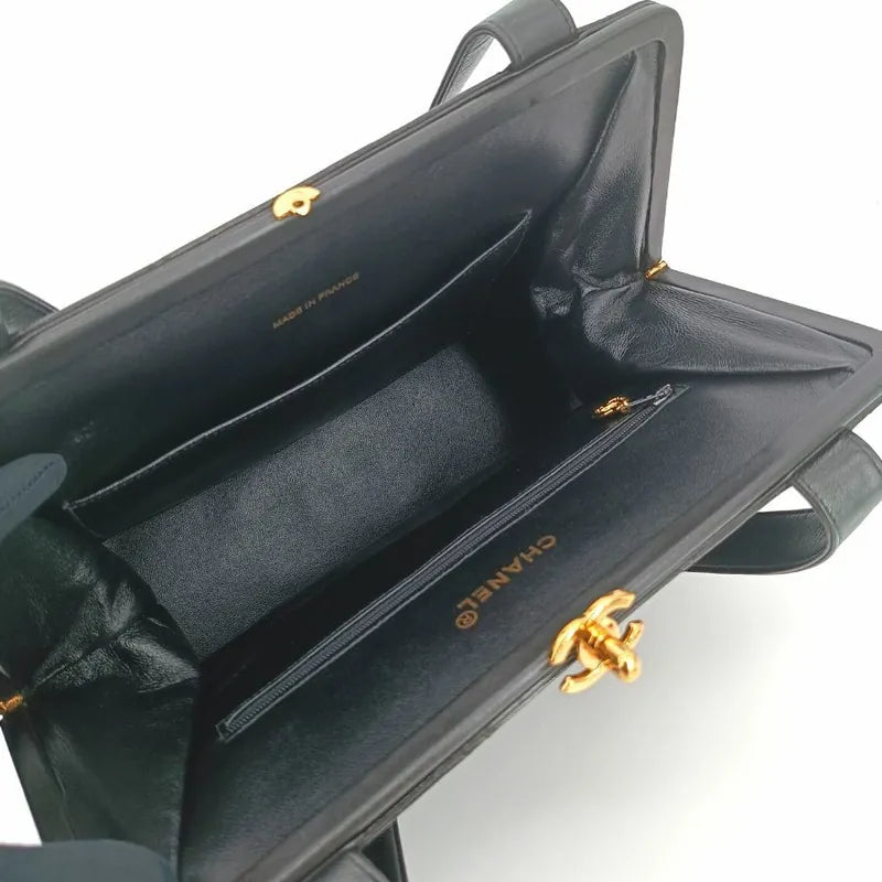 jt180-chanel-vintage-black-lambskin-kisslock-tote-bag