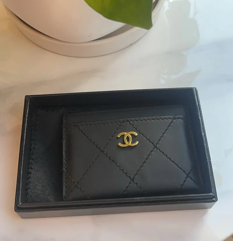 jw613-chanel-black-pvc-classic-card-holder