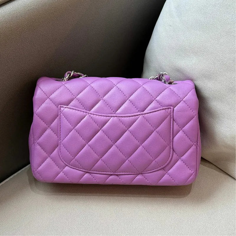 c541-chanel-vintage-purple-lambskin-classic-flap-bag