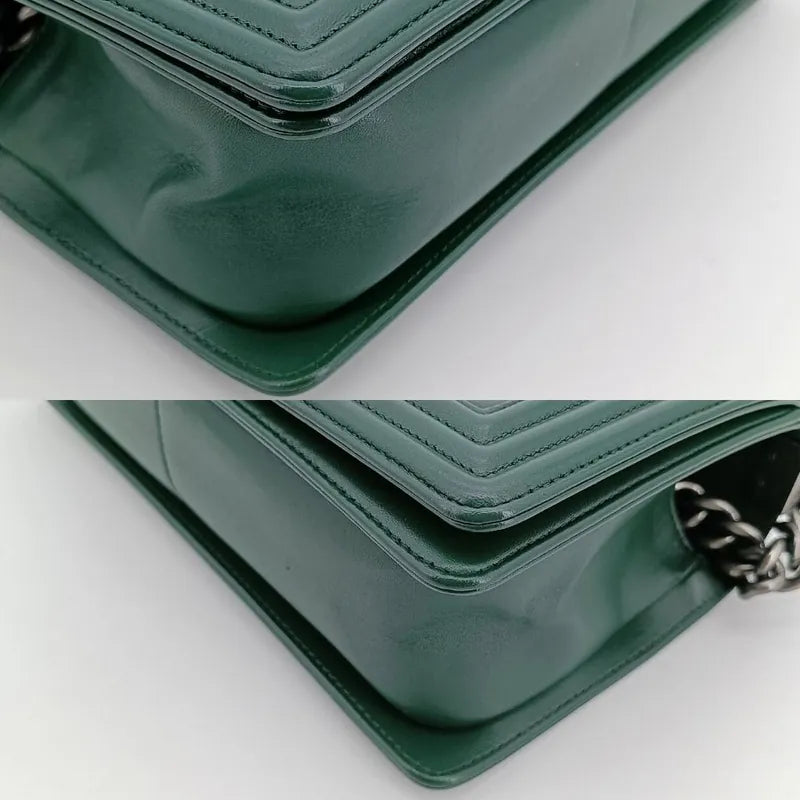 js558-chanel-boy-green-lambskin-flap-bag