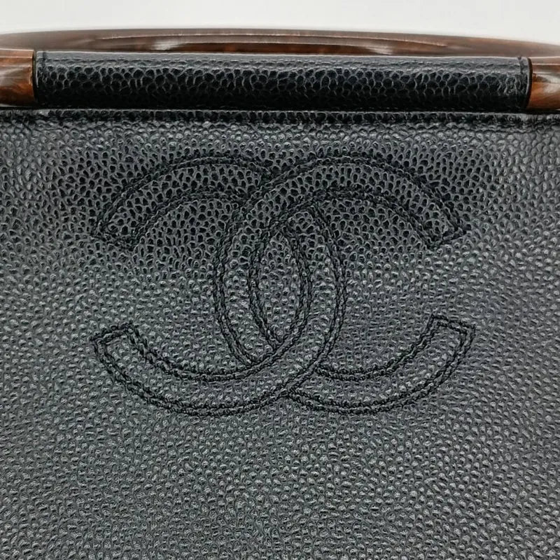 ra481-chanel-vintage-black-caviar-leather-wood-handle-handbag