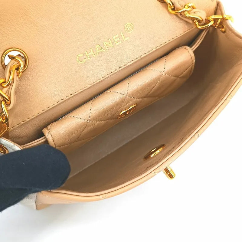 jt342-chanel-vintage-bicolor-beige-white-lambskin-quilted-flap-bag