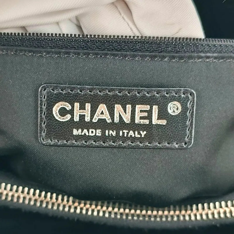 rb456-chanel-vintage-black-caviar-leather-gst-tote-bag