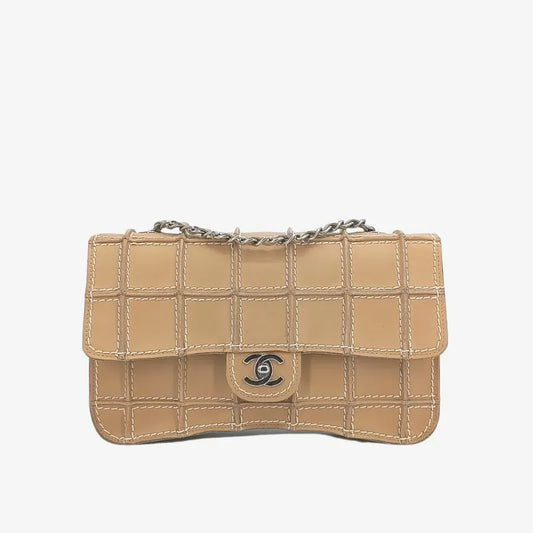 ra181-chanel-vintage-beige-calfskin-wild-stitch-chocolate-bar-flap-bag