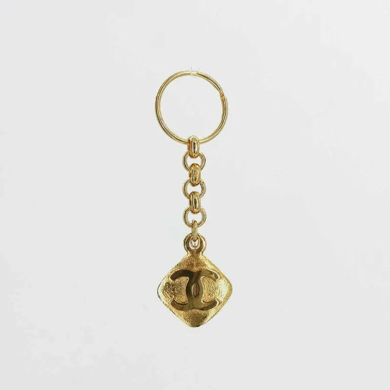 jr941-chanel-gold-key-ring