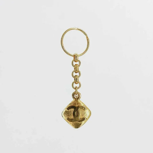 jr941-chanel-gold-key-ring