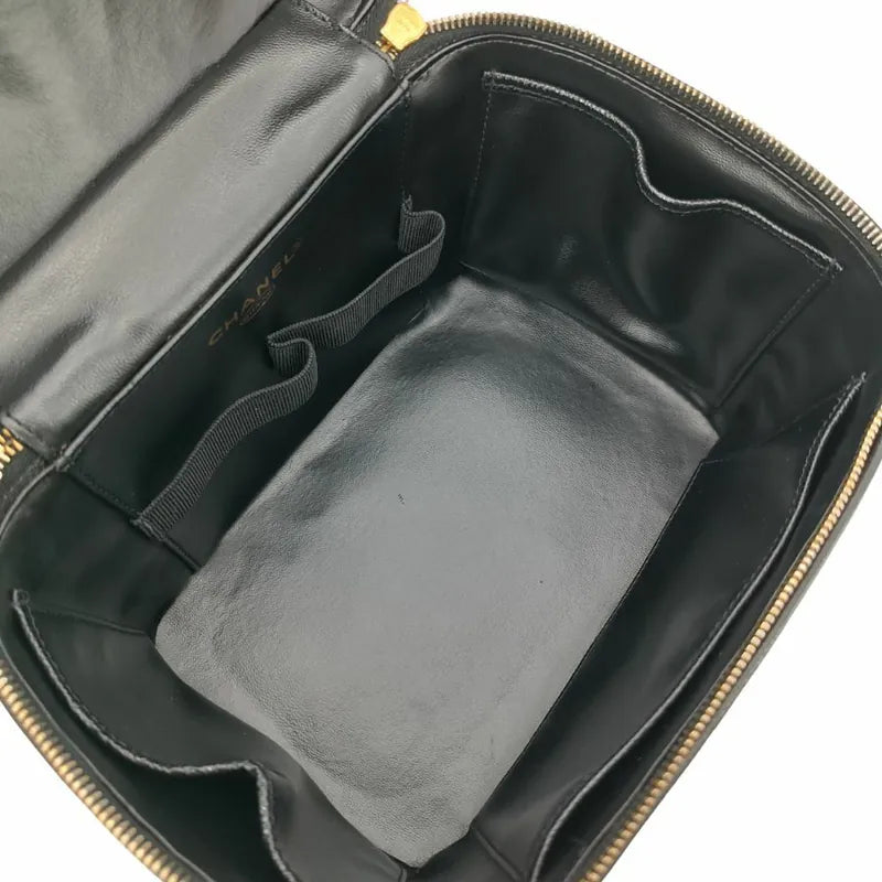 ra547-chanel-vintage-black-caviar-embossed-logo-cosmetic-bag