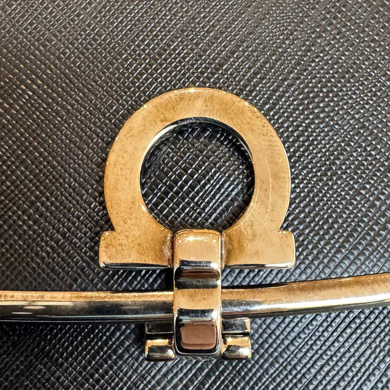 jy308-salvatore-ferragamo-black-leather-gancini-mini-bag