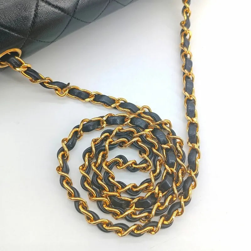 jah69-chanel-vintage-black-lambskin-full-flap-bag