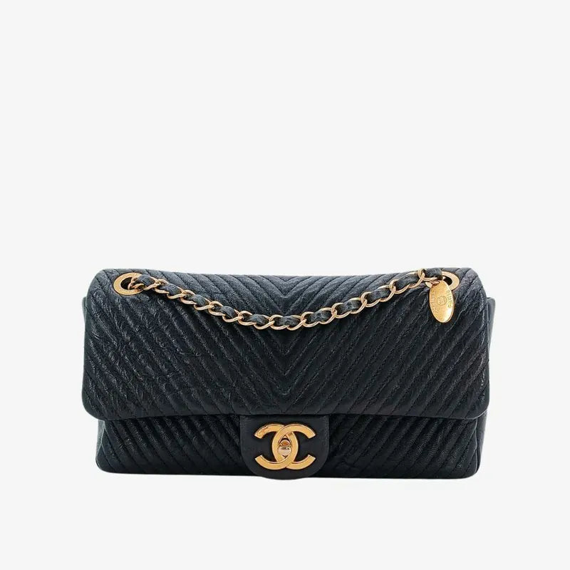 c486-chanel-vintage-black-calfskin-chevron-flap-bag