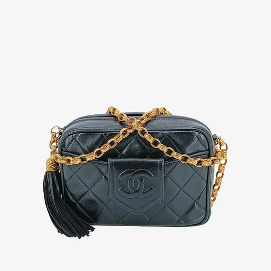 jt276-chanel-vintage-black-lambskin-gold-chain-tassel-camera-bag