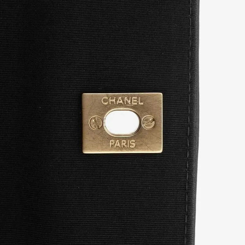 jr464-chanel-black-lambskin-wave-pattern-flap-bag