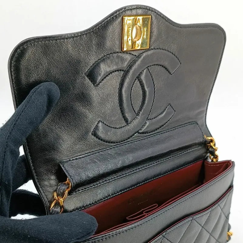 c390-chanel-vintage-black-lambskin-paris-limited-flap-bag