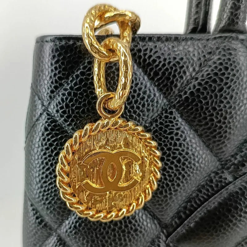js431-chanel-vintage-black-caviar-leather-1804-tote-bag