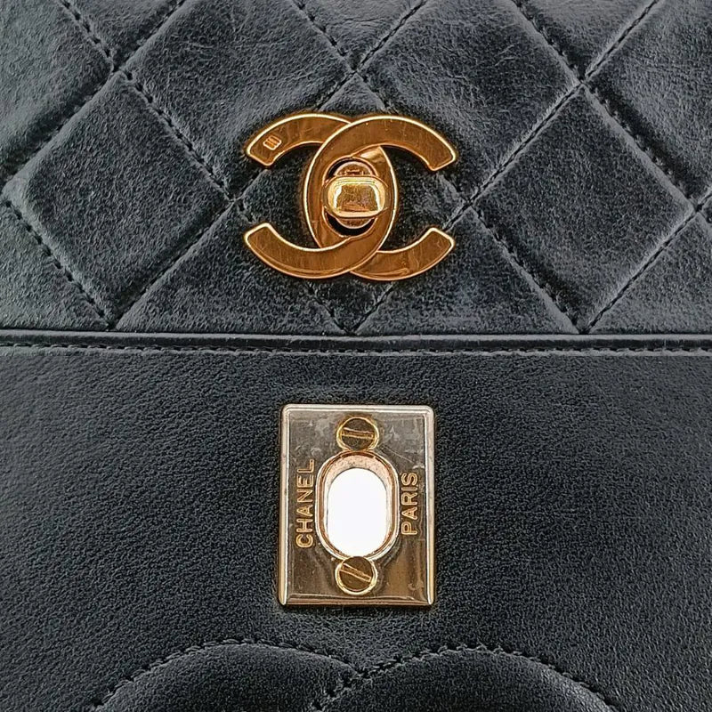 ra954-chanel-vintage-black-lambskin-quilted-flap-bag